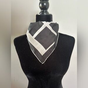 Black and White Geometric Scarf